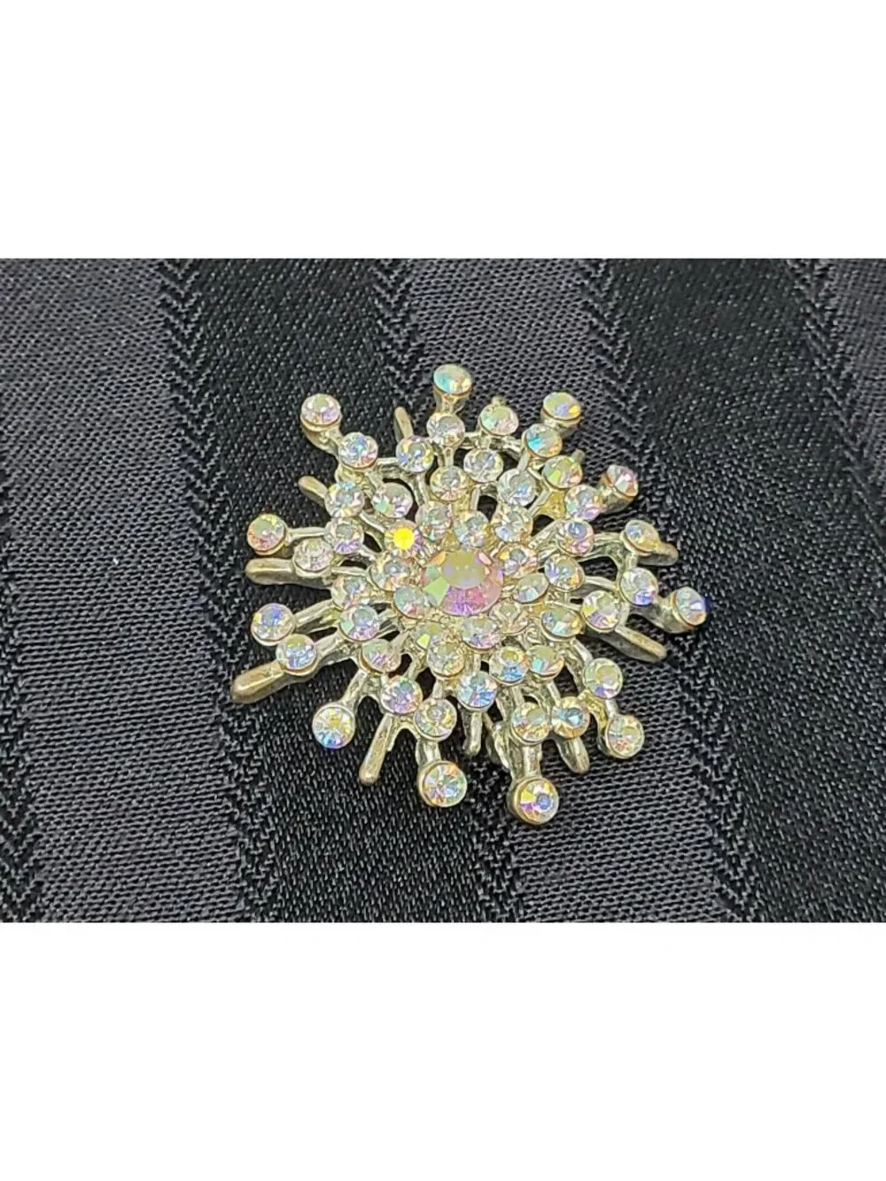 Vintage Silver Tone Snowflake Starburst Brooch With Aurora Borealis Rhinestones